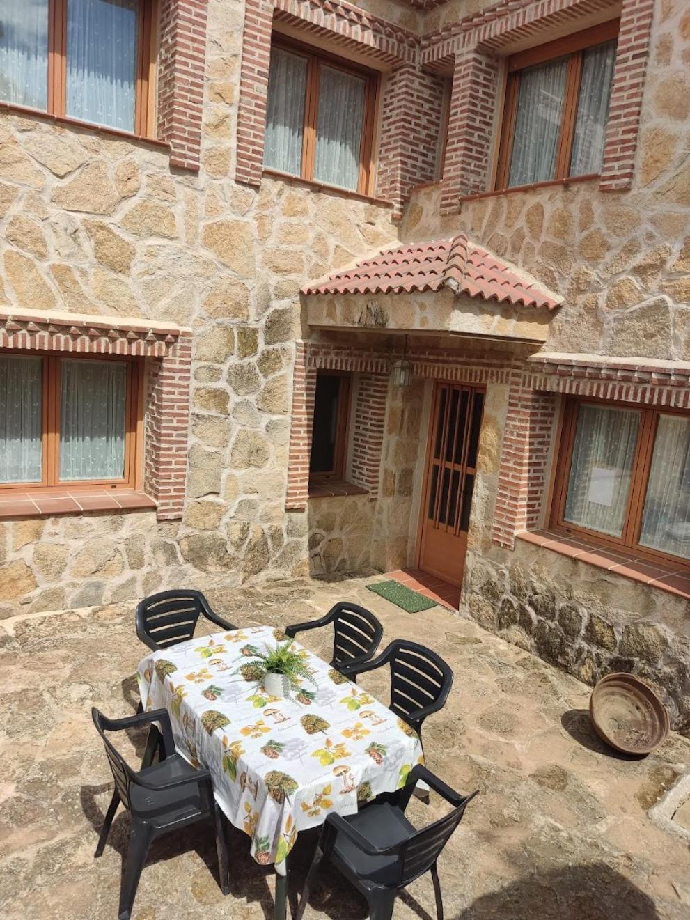 Casa Rural El Pajar Navaluenga Dış mekan fotoğraf